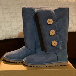 UGG women’s boots, size 6/7
